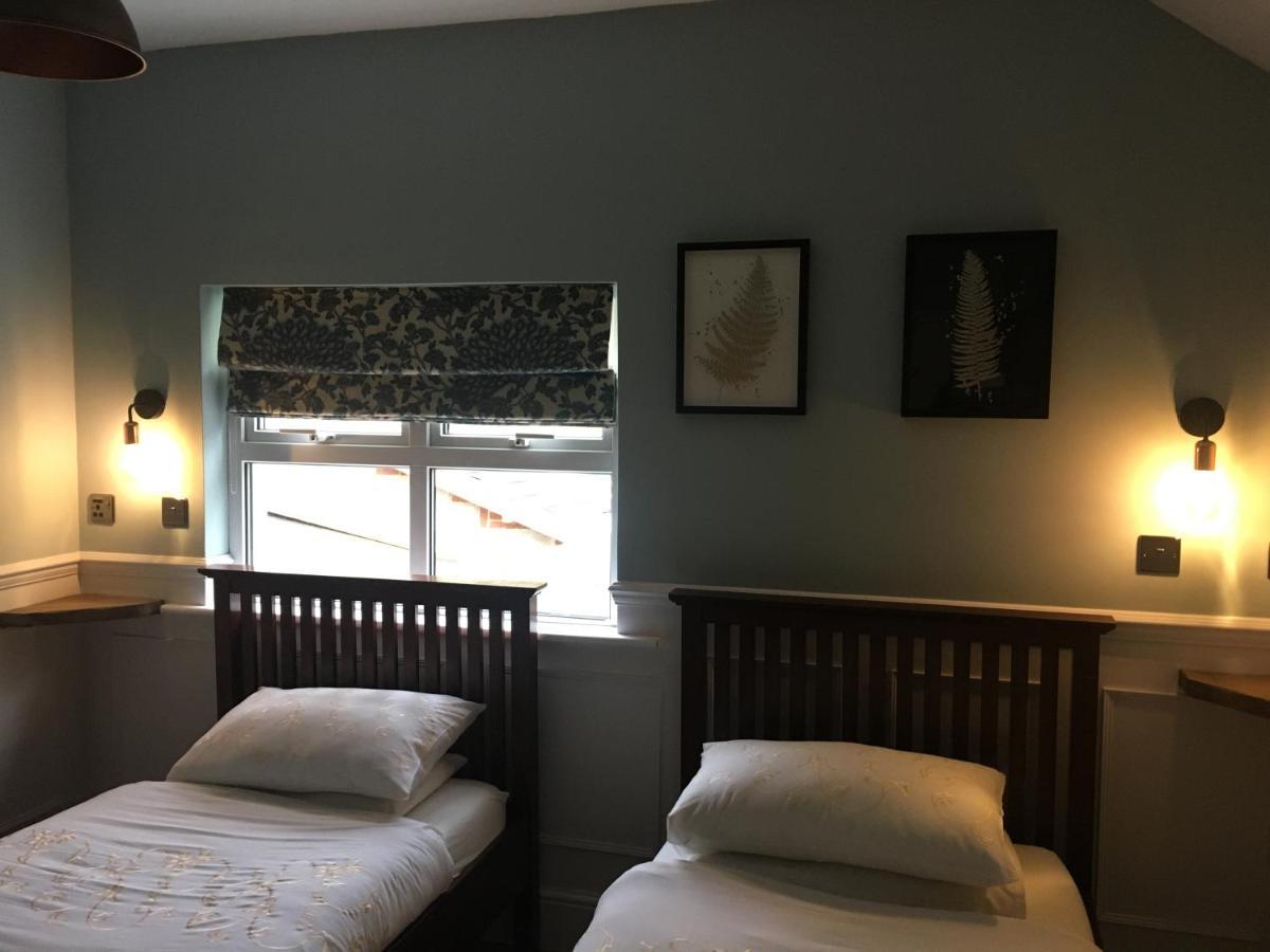 Twin Oaks Guest House Cadnam Экстерьер фото